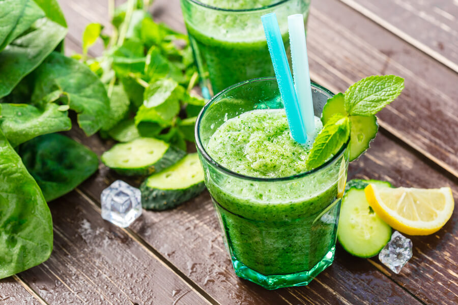 El batido verde de frutos rojos con Go Fiber que te da energía sin cafeína