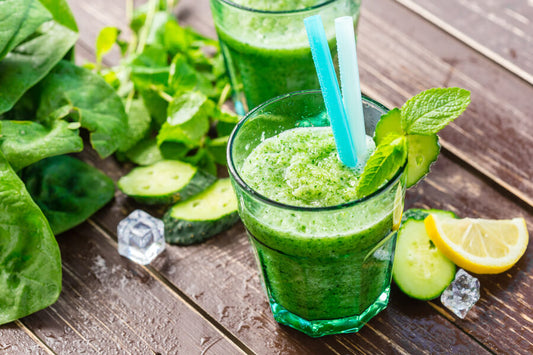 El batido verde de frutos rojos con Go Fiber que te da energía sin cafeína